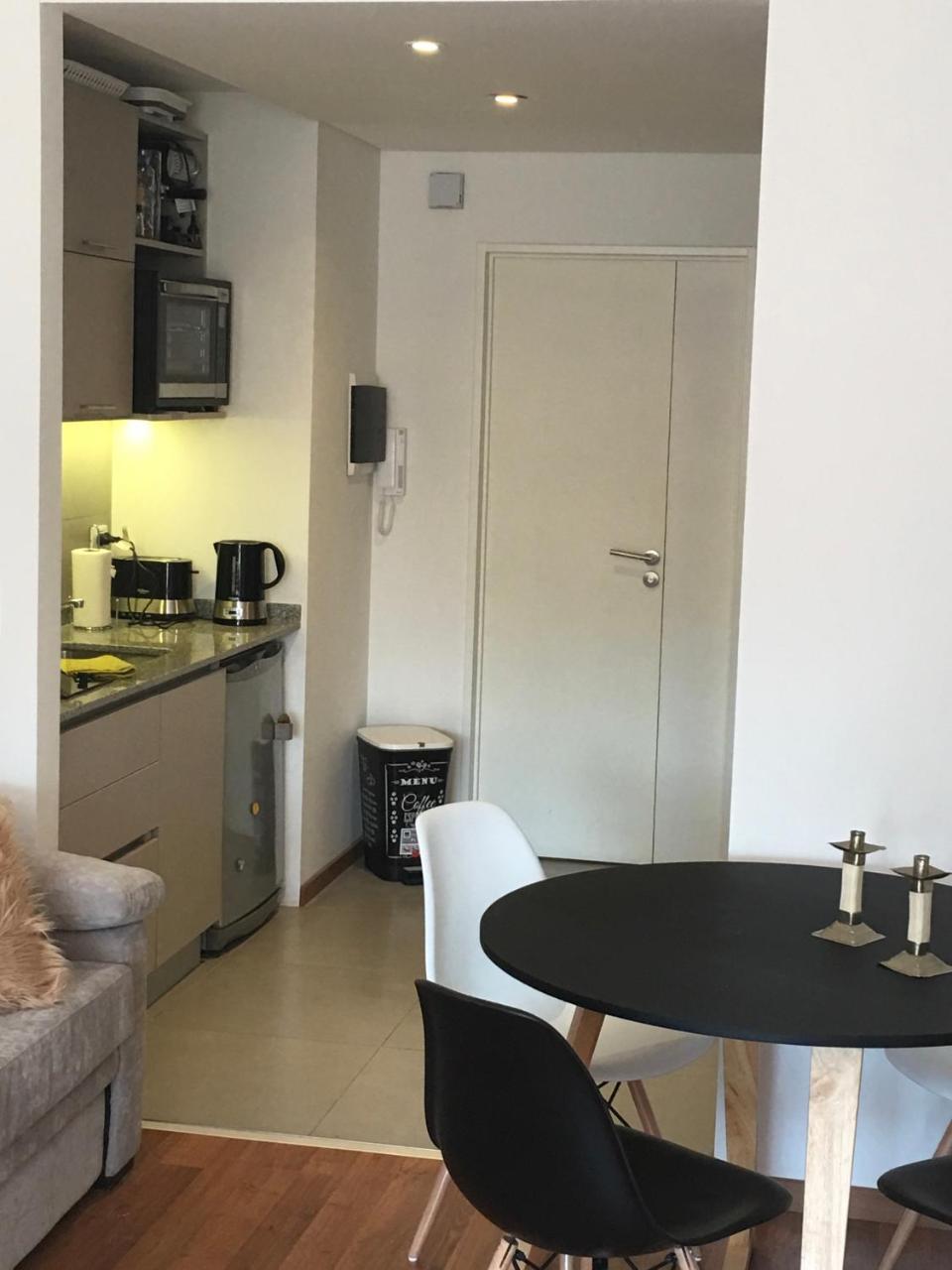 629 Serrano Apartment